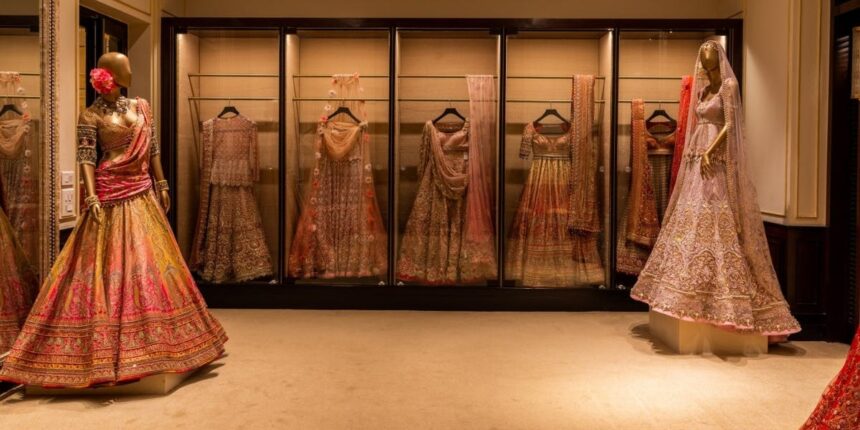 भारत की टॉप 5 ब्राइडल लहंगा मार्केट – चांदनी चौक, भुलेश्वर, सूरत, लुधियाना और मेरठ के खूबसूरत ब्राइडल लहंगे