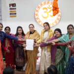 सिक्स सेंस योगा स्टूडियो, गोमतीनगर में विश्व मांगल्य सभा एवं अदीरा स्पिरिचुअल क्लब द्वारा आयोजित मेडिटेशन और नवाचार सत्र का दृश्य।