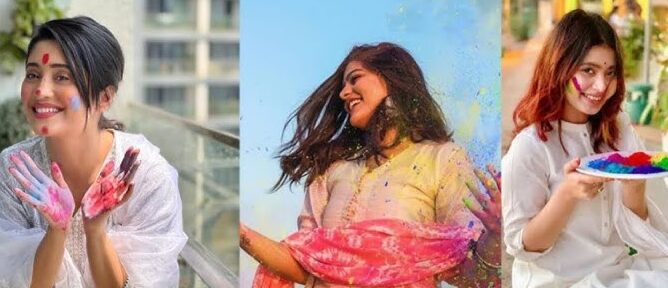 तीन महिलाओं की कोलाज इमेज, जो सफेद और हल्के रंगों के कपड़ों में होली के रंगों के साथ मुस्कुराते हुए पोज दे रही हैं। उनके हाथों और चेहरे पर गुलाल लगा है, और एक महिला रंगों की थाली पकड़े हुए दिखाई दे रही है।