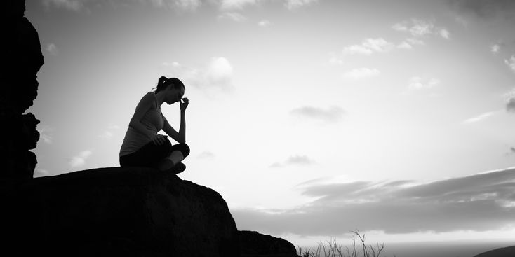 ओवरथिंकिंग : अपने मन को शांत कैसे करें